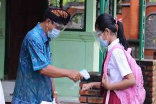 Satgas Covid-19 Ingatkan Tanpa Vaksin Guru Dilarang Mengajar Tatap Muka - JPNN.com Bali