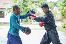 Skuad Muay Thai Jatim Target Sabet 2 Emas di PON Papua - JPNN.com Jatim