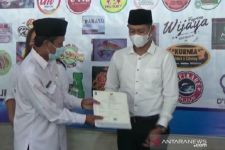 71 UMKM di Madiun Dapat Sertifikasi Halal Gratis dari Kemenag Lewat Program Ini - JPNN.com Jatim