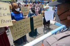 Demo Peternak Tulungagung: Jagungnya Jangan Disembunyikan, Katanya Surplus - JPNN.com Jatim