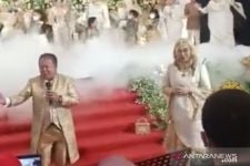 Terekam Bernyanyi di Pesta Pernikahan Keponakan, Bupati Jember Minta Maaf - JPNN.com Jatim