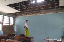 Atap Sekolah di Lumajang Jebol, Diduga Akibat Gempa Malang - JPNN.com Jatim