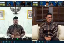 Wisuda Unhasy 2021, Wisudawan Dapat Kejutan Kehadiran Menteri Yaqut dan Sandiaga - JPNN.com Jatim