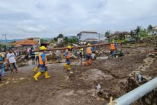 Imbas Banjir Bandang, 26.757 Pelanggan PLN di Batu Terdampak - JPNN.com Jatim