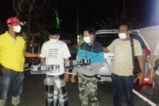 Ditinggal Mandi di SPBU, Pikap dan Muatan Alpukat Amblas Digondol Rekan - JPNN.com Jatim
