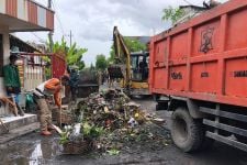 Sektor Rumah Tangga Jadi Penyumbang Terbanyak Sampah di Surabaya, Ternyata Berasal dari Sini - JPNN.com Jatim