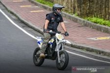 MotoEV, Motor Listrik Produk Pindad; Sanggup Ngebut 120 Km/Jam, Tempuh 100 Km Sekali Charging - JPNN.com Bali