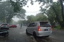 BMKG Prediksi Hujan Lebat Guyur NTB saat Malam Tahun Baru - JPNN.com Bali