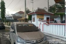 Kabupaten Malang Terdampak Hujan Abu Vulkanik Erupsi Gunung Semeru - JPNN.com Jatim