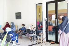 Gantikan 4 SKS, UM Surabaya Berangkatkan Mahasiswanya Jadi Sukarelawan Semeru - JPNN.com Jatim