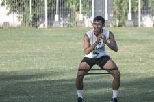 Begini Ungkapan Mang Tri Setelah Gawang Wawan Dijebol Madura United, Semangat - JPNN.com Bali