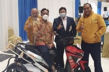 Keren, Unesa Luncurkan Sepeda Motor Elektrik Bagi Penyandang Disabilitas - JPNN.com Jatim