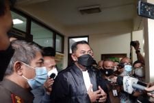 Fakta Persidangan, Herry Wirawan mencabuli Korbannya Berkali-kali - JPNN.com Jabar