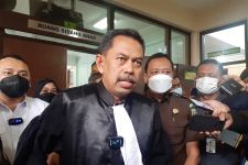 Kajati Jabar: Herry Wirawan Rusak Fungsi Otak Korban dan Istrinya - JPNN.com Jabar