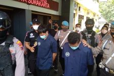 2 Tersangka Kasus Menwa UNS Diserahkan Polisi ke Kejari, Lihat Tuh Tampangnya - JPNN.com Jateng