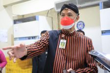 Ganjar Respons Keras Upaya Joki Vaksin di Semarang - JPNN.com Jateng