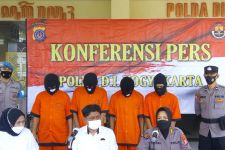 Polda DIY Gagalkan Peredaran Ganja antar Provinsi Seberat 7 Kilogram - JPNN.com Jogja