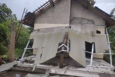 Angin Kencang Rusak Puluhan Rumah di Jember, Listrik Padam Semalaman - JPNN.com Jatim