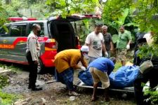 Nenek 65 Tahun Ditemukan Tewas Dekat Saluran Air di Depok - JPNN.com Jabar