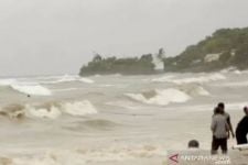 Prakiraan Cuaca NTT: Warning untuk Operator Kapal, Gelombang Maksimum Capai Dua Kali Lipat - JPNN.com Bali