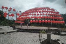 Rudy Pasang Ribuan Lampion di Taman Sunan Jogo Kali - JPNN.com Jateng