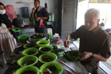 Nasi Jamblang, Makanan Khas Cirebon yang Bikin Ganjar Ketagihan - JPNN.com Jateng