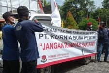 2 Tahun 'Digantung' Perusahaan, Buruh-Buruh Ini Demo ke DPRD Kulon Progo - JPNN.com Jogja