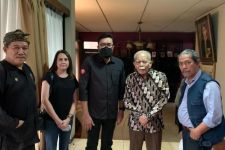 Meminta Wejangan Untuk Pembangunan Jabar, Ono Surono Kunjungi Sesepuh Sunda - JPNN.com Jabar