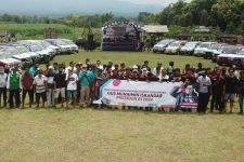 Komunitas Mobil Panther di Madiun Ikut Dukung Cak Imin Maju Pilpres 2024 - JPNN.com Jatim