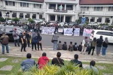 Aliansi Mahasiswa Malang Kecam Aksi Kekerasan Polisi di Desa Wadas - JPNN.com Jatim