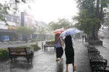 Prakiraan Musim Hujan di Jogja, Dua Daerah Diminta Lebih Waspada  - JPNN.com Jogja