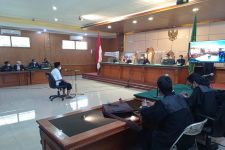Hakim Tolak Tuntutan Kebiri Kimia Terhadap Herry Wirawan, Ini Alasannya - JPNN.com Jabar