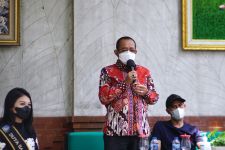 Pak Armuji Beber Data Terkini yang Bikin Lega Warga Surabaya - JPNN.com Jatim