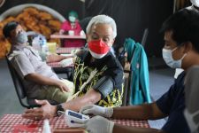 Vaksinasi Terus Digenjot, Ganjar Pranowo Buka Aduan Masyarakat - JPNN.com Jateng