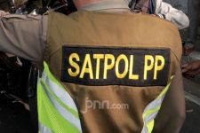 Satpol PP DIY Segel Perumahan Kandara Village di Sleman - JPNN.com Jogja
