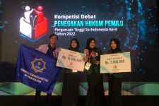 Keren! Mahasiswa UIN Sunan Kalijaga Ukir Prestasi di Kompetisi Debat Bawaslu 2022 - JPNN.com Jogja