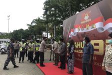 30 Tahun Persada AKABRI 92, TNI Polri di Jatim Bagi-bagi Rezeki di Tugu Pahlawan - JPNN.com Jatim