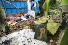 Sebanyak 6 Rumah Rusak Akibat Pergerakan Tanah di Desa Ciwaringin - JPNN.com Jabar