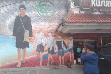 Penampakan Mural Tokoh Dunia, Jokowi Paling Besar Dibanding Putin hingga Joe Biden - JPNN.com Jateng