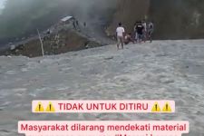 Viral Beberapa Pemuda Bermain Material Gunung Merapi yang Masih Panas, Polisi Bergerak Cepat - JPNN.com Jogja
