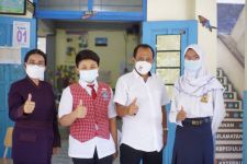 PTM 100 Persen di Surabaya Tunggu Hasil Kajian, Armuji: Saya Paham Anak-Anak Sudah Kangen - JPNN.com Jatim