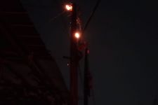 Kabel Listrik Terbakar, Perumahan Bukit Pelangi Residence Gelap Gulita - JPNN.com Jabar