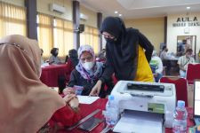Alhamdulillah, Ribuan Pedagang dan Nelayan di Kulon Progo Terima Bantuan Tunai, Sebegini Nominalnya - JPNN.com Jogja