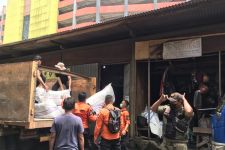 Penampungan Sementara Pasar Turi Dibongkar, Pedagang Justru Senang - JPNN.com Jatim