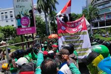 Massa Demo Ojol di Surabaya Minta Pak Menhub Hadir Langsung, Penting! - JPNN.com Jatim