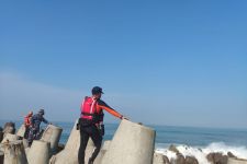 BMKG Jelaskan Penyebab Ombak Tinggi di Pantai Selatan - JPNN.com Jogja