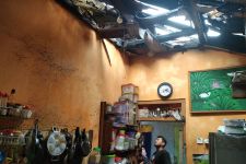 Penghuni Sedang Tidur, Rumah di Kota Malang Terbakar, Terdengar Ledakan - JPNN.com Jatim