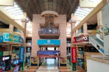 Kehilangan Pengunjung Sejak 2006, Pedagang Hi Tech Mall Berharap Begini - JPNN.com Jatim
