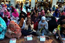 Jadwal Buka Puasa Surabaya dan 6 Daerah Jatim Lainnya Hari Ini, 9 April 2022 - JPNN.com Jatim