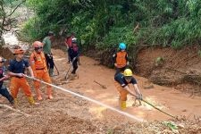 Ratusan Rumah Warga di Kampung Cilengkong Bandung Barat Terisolir - JPNN.com Jabar